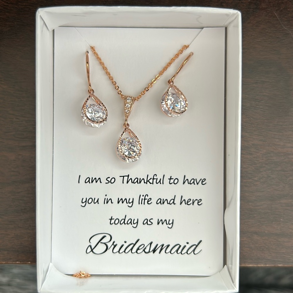 NEVER WORN event rose gold earrings and necklace set